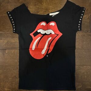 Alice and Olivia Mikey Rolling Stones Off the Shoulder Studded Tee Size XS